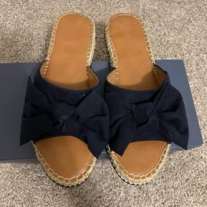 Universal Thread Navy Blue Sandals